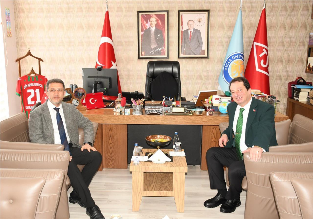 rektor-alkis-tan-dicle-universitesine-ziyaret
