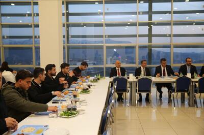 Rektör Alkış ve Başkan Yarka öğrencilerimizle iftarda buluştu