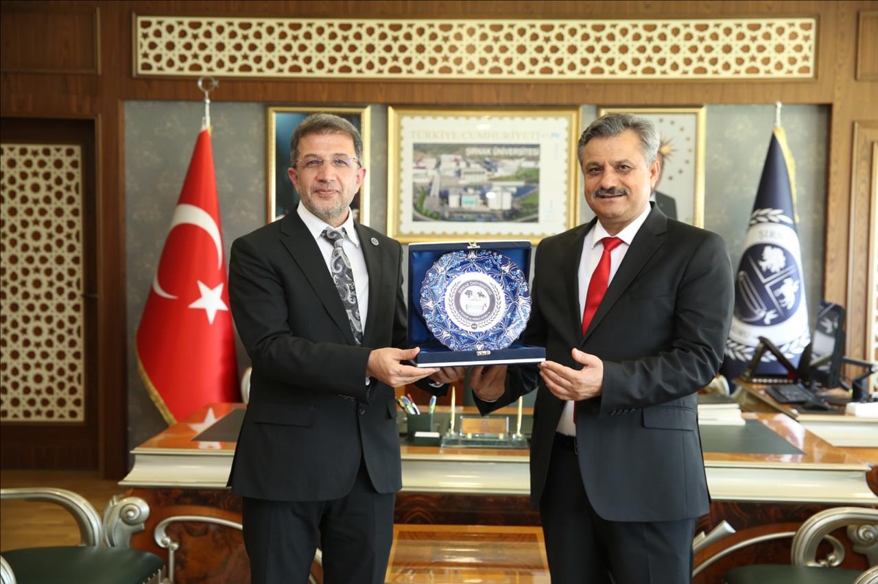 rektor-prof-dr-alkis-siirt-universitesi-rektoru-prof-dr-sindak-i-agirladi