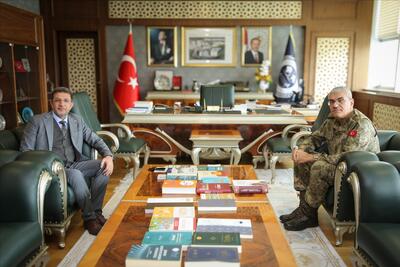 Tümgeneral Tunç’tan Rektör Alkış’a İade-i ziyaret